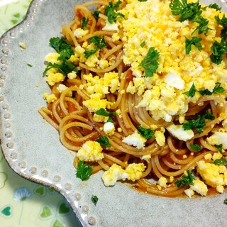 ゆで卵オン！ミートソーススパゲッティ